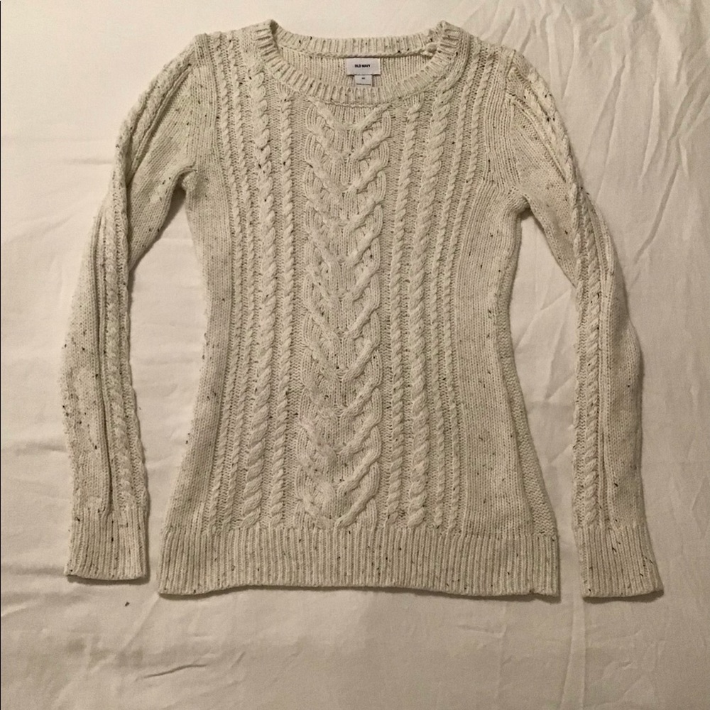 Old navy cookies and cream colored cable knit sweater in woman’s size xs